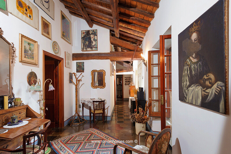 navona signora townhouse the corridor