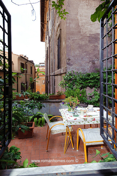 navona signora town house