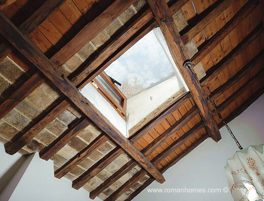 Navona Signora town house kitchen sky window