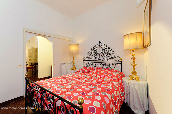 opposite view of the matrimonial bedroom