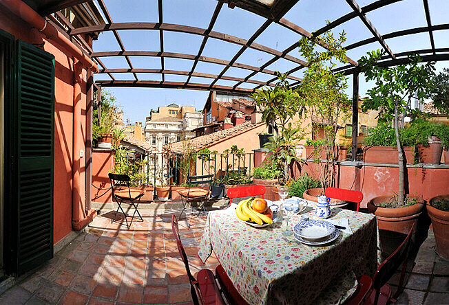 Rome Trevi Fountain apartments with patio terrace